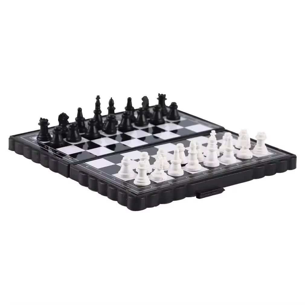 1Pc Mini Magnetic  Chess Set   - مراجعة Kids Outdoor Activity Toys وسعره
