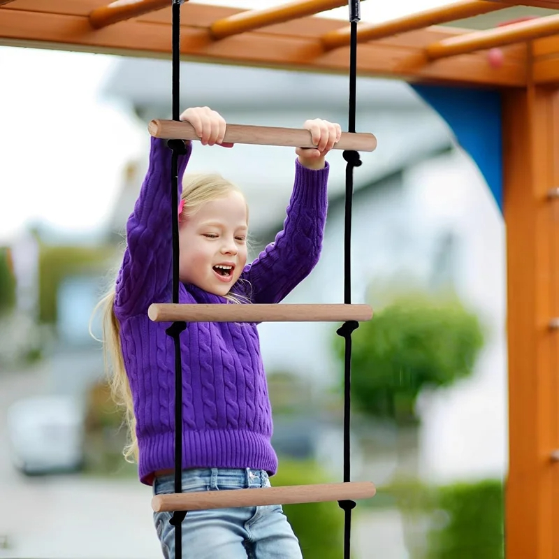 Children Climbing Rope Ladder  - مراجعة Kids Outdoor Clubhouse وسعره